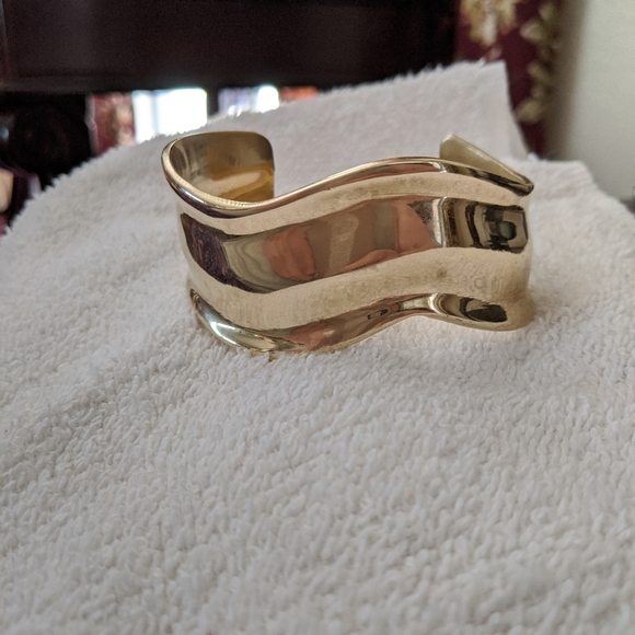 Jewelry - Vintage Wide Silver Cuff Bracelet